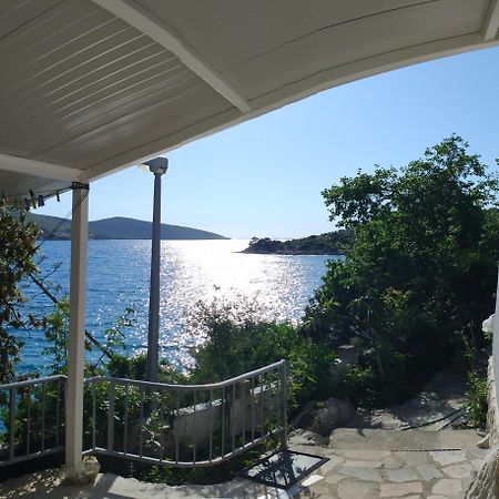 Direkt Na Moru - Bungalov Šibenik Exterior foto