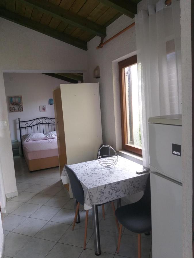 Direkt Na Moru - Bungalov Šibenik Exterior foto