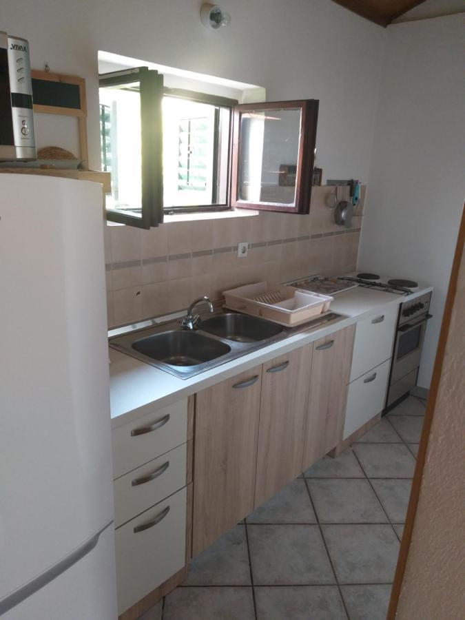 Direkt Na Moru - Bungalov Šibenik Exterior foto