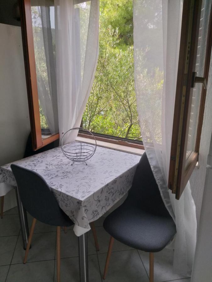 Direkt Na Moru - Bungalov Šibenik Exterior foto
