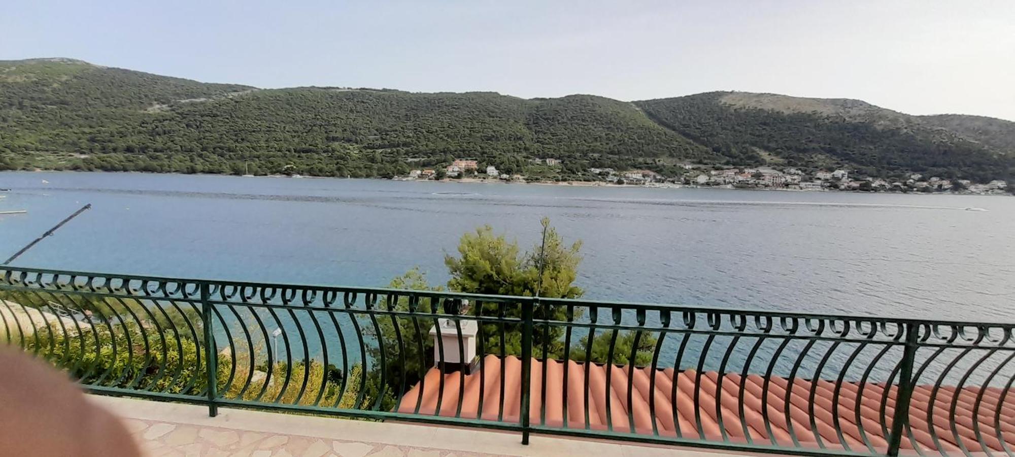 Direkt Na Moru - Bungalov Šibenik Exterior foto